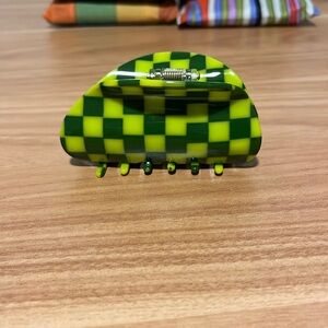 Chunks - Checker Claw Clip in Dill